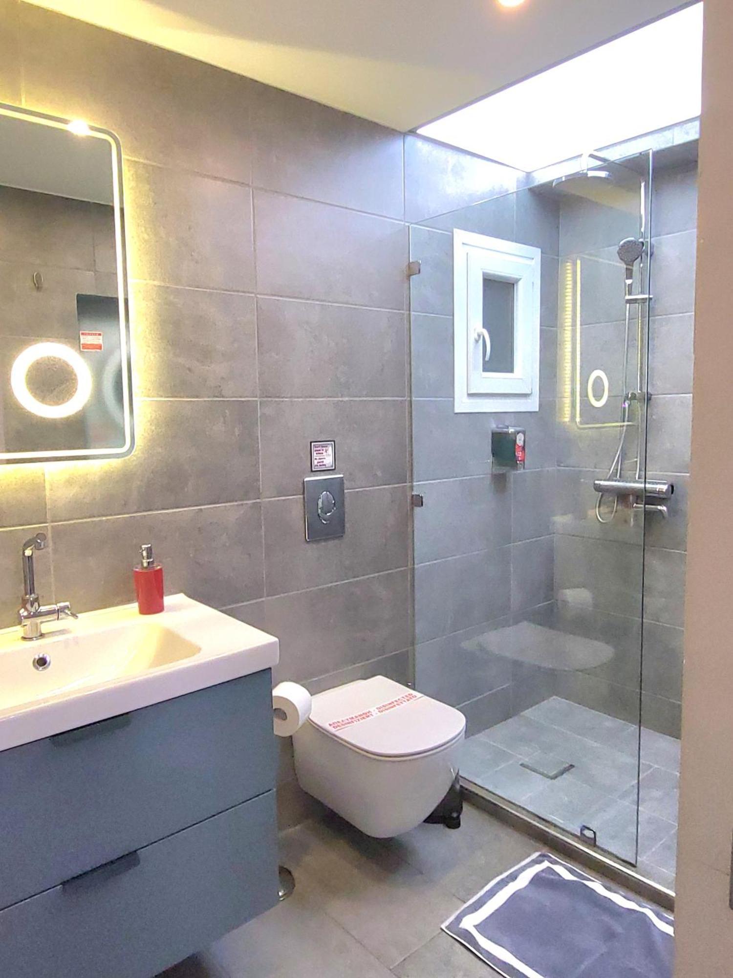 “Zeus”, Stylish Luxury Business Suite In The Heart Of Athens. Exteriör bild
